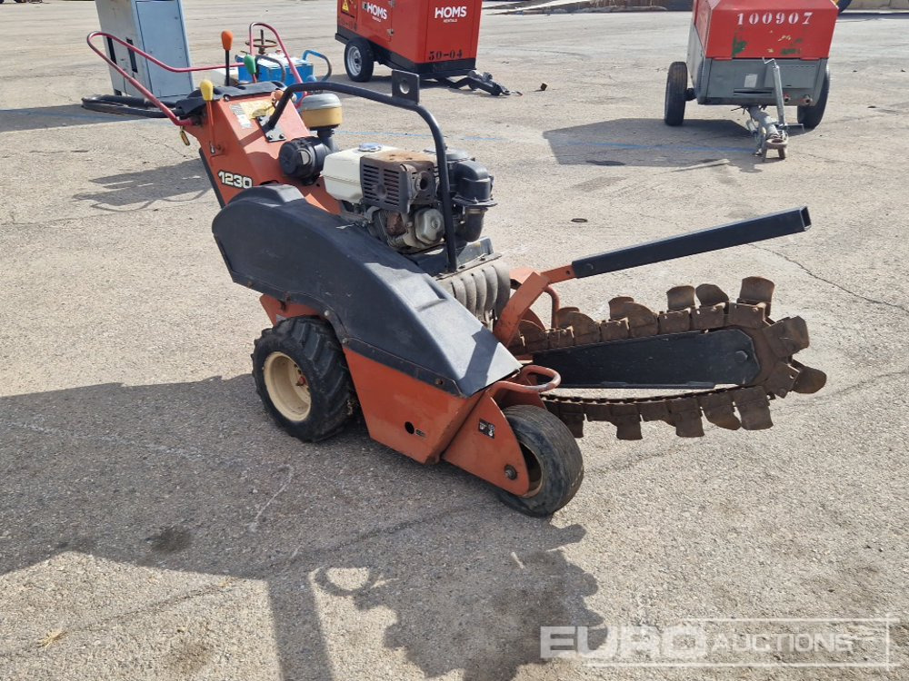 Ditch Witch 1230 - Trencher: picture 1 Ditch Witch 1230 - Trencher: picture 1