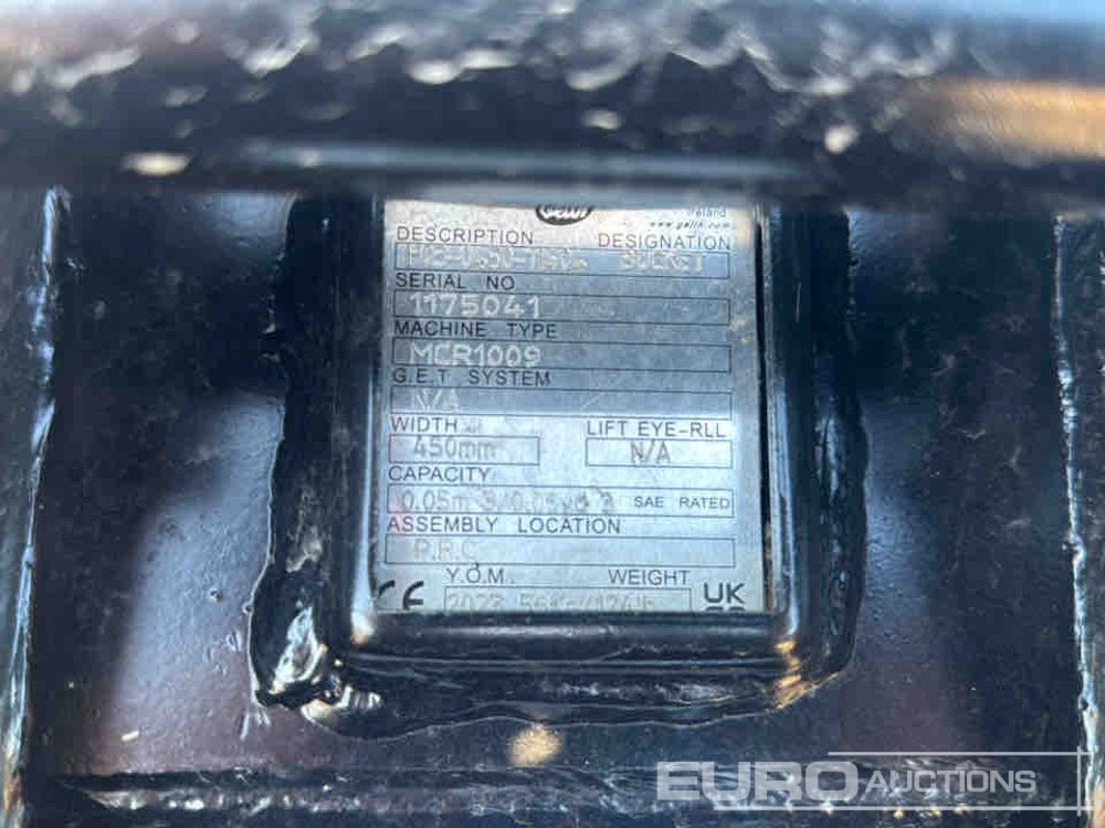 Geith Digging Bucket H03-0450-11404 to suit MCR1009 (S/Ns 1175041, 1175042) (2 of) - Bucket: picture 5 Geith Digging Bucket H03-0450-11404 to suit MCR1009 (S/Ns 1175041, 1175042) (2 of) - Bucket: picture 5