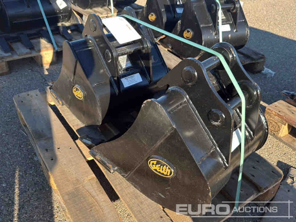 Geith Digging Bucket H03-0450-11404 to suit MCR1009 (S/Ns 1175041, 1175042) (2 of) - Bucket: picture 3 Geith Digging Bucket H03-0450-11404 to suit MCR1009 (S/Ns 1175041, 1175042) (2 of) - Bucket: picture 3