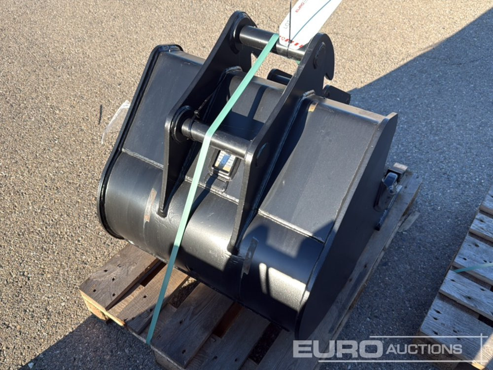 Geith Digging Bucket H04-0600 to suit QR40 (S/N 1091322), Bucket LGT000BA40750SV to suit 6-10 Ton Excavator (S/N 1163396) - Bucket: picture 4 Geith Digging Bucket H04-0600 to suit QR40 (S/N 1091322), Bucket LGT000BA40750SV to suit 6-10 Ton Excavator (S/N 1163396) - Bucket: picture 4