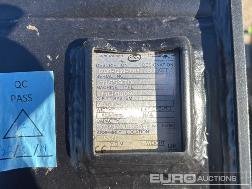 Geith Ditching Bucket G03R-1200-9919 to suit MCR1009 (S/Ns 1165970, 1165957) (2 of) - Bucket: picture 5 Geith Ditching Bucket G03R-1200-9919 to suit MCR1009 (S/Ns 1165970, 1165957) (2 of) - Bucket: picture 5