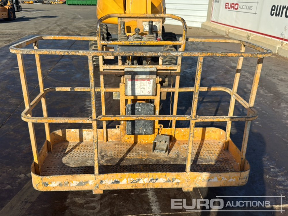 Aerial platform Haulotte H16TPX: picture 15
