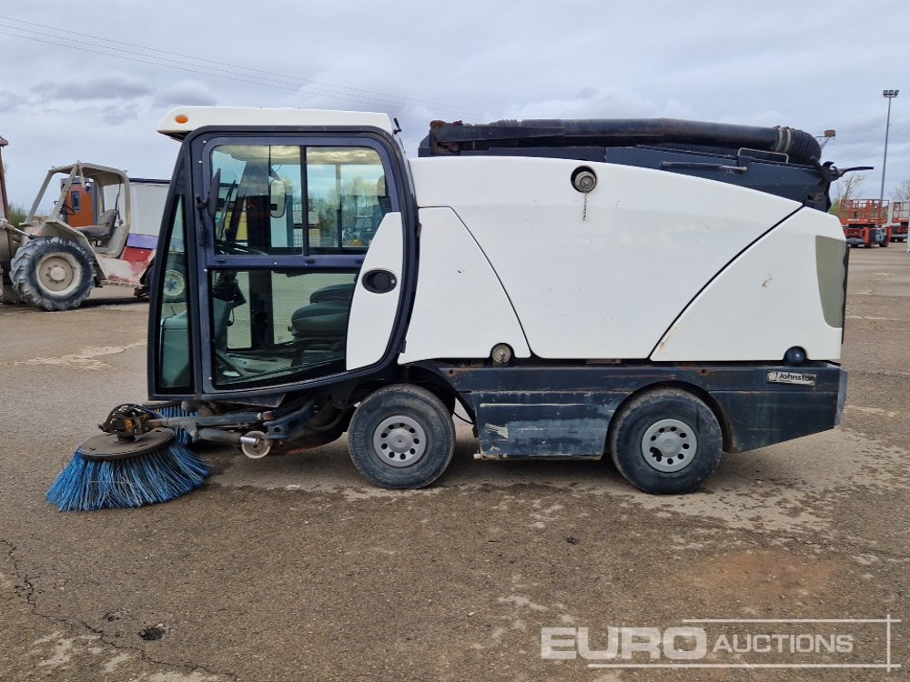 Johnston 142A 101T - Road sweeper: picture 2 Johnston 142A 101T - Road sweeper: picture 2