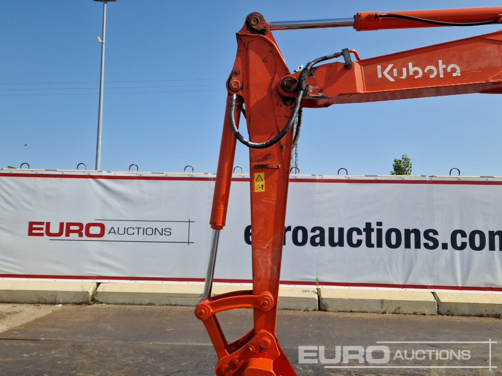 Mini excavator Kubota KX185-3: picture 22