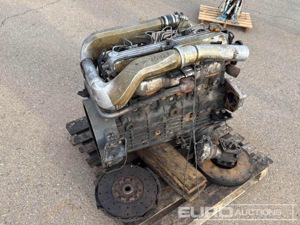 Nissan Turbo Engine - Construction equipment: picture 3 Nissan Turbo Engine - Construction equipment: picture 3