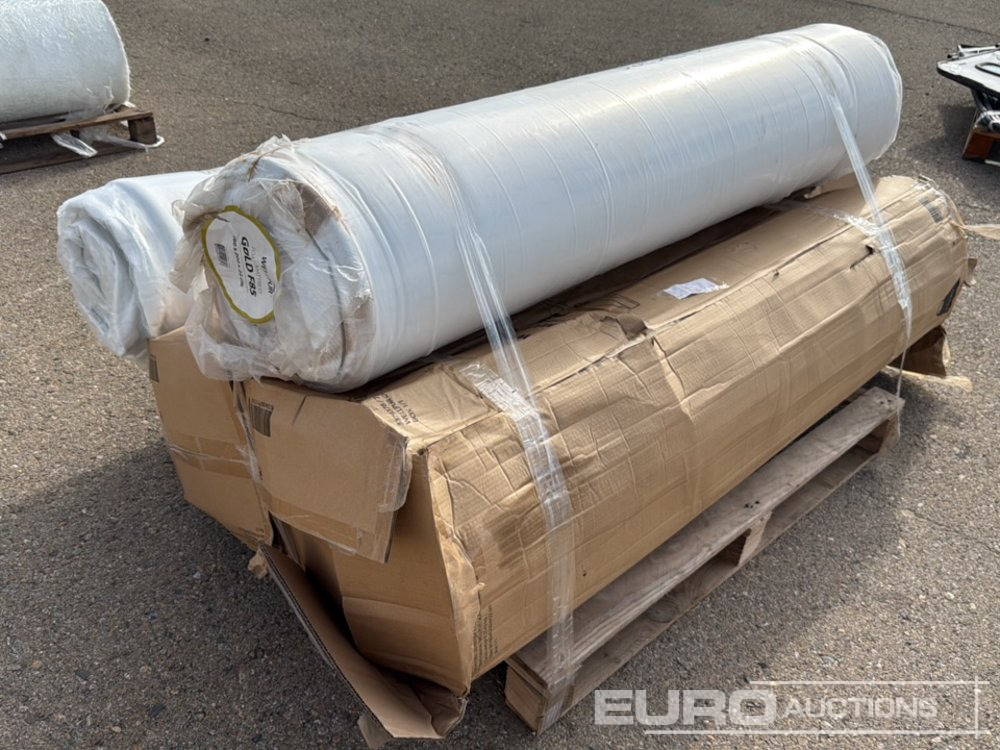 Pallet of Mattresses (4 of) - Construction equipment: picture 3 Pallet of Mattresses (4 of) - Construction equipment: picture 3