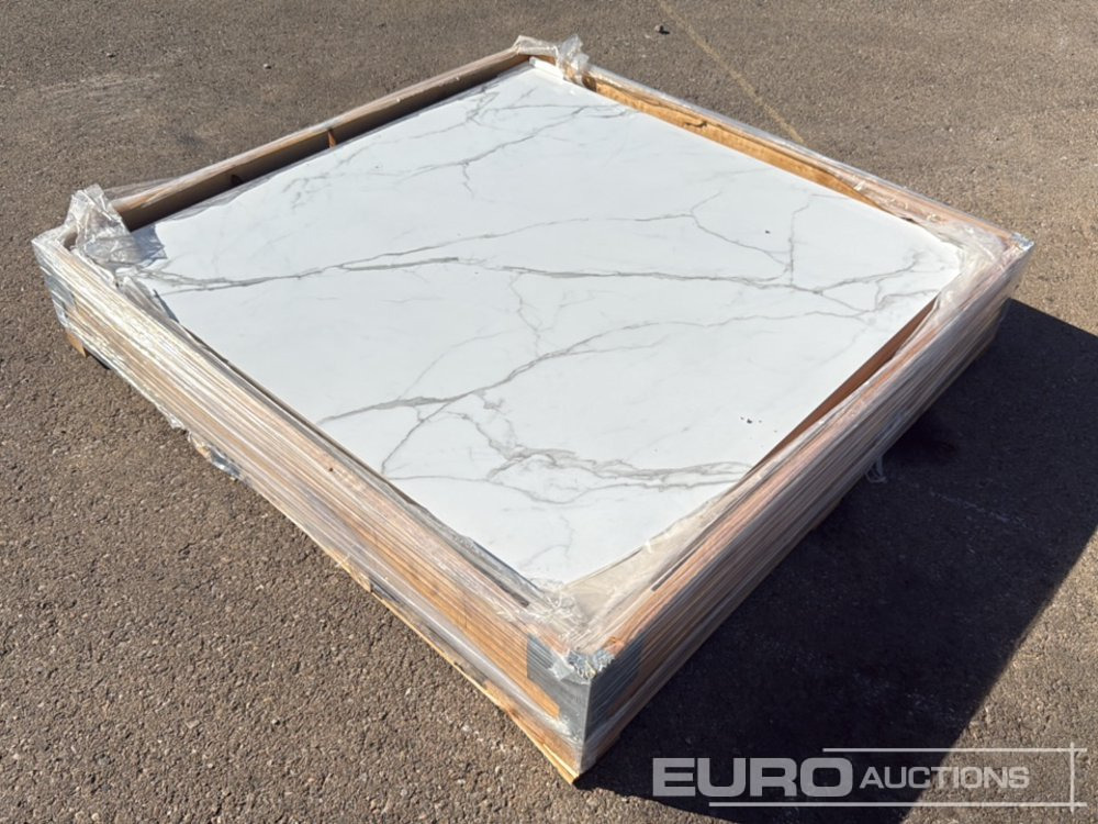 Pallet of tiles 1,60 x 1,60 (2 of) / Pallet Baldosas - Construction equipment: picture 2 Pallet of tiles 1,60 x 1,60 (2 of) / Pallet Baldosas - Construction equipment: picture 2