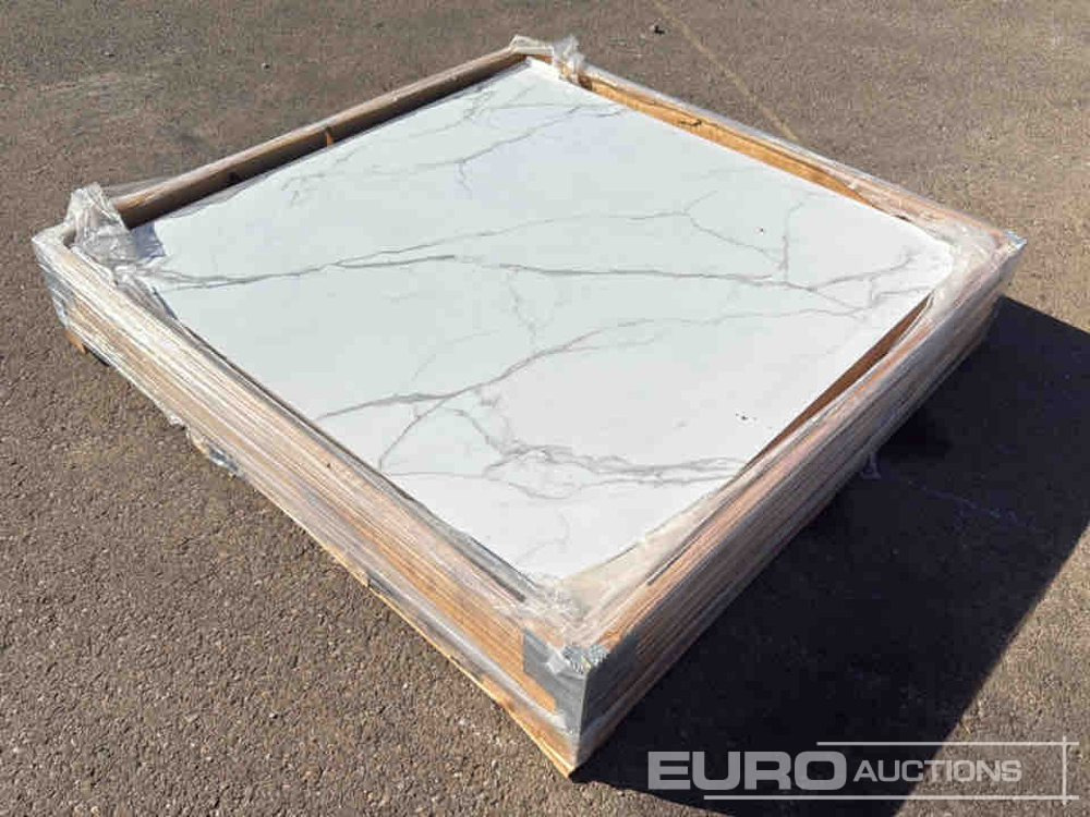 Pallet of tiles 1,60 x 1,60 (2 of) / Pallet Baldosas - Construction equipment: picture 2 Pallet of tiles 1,60 x 1,60 (2 of) / Pallet Baldosas - Construction equipment: picture 2