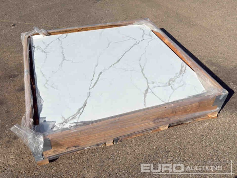 Pallet of tiles 1,60 x 1,60 (2 of) / Pallet Baldosas - Construction equipment: picture 1 Pallet of tiles 1,60 x 1,60 (2 of) / Pallet Baldosas - Construction equipment: picture 1
