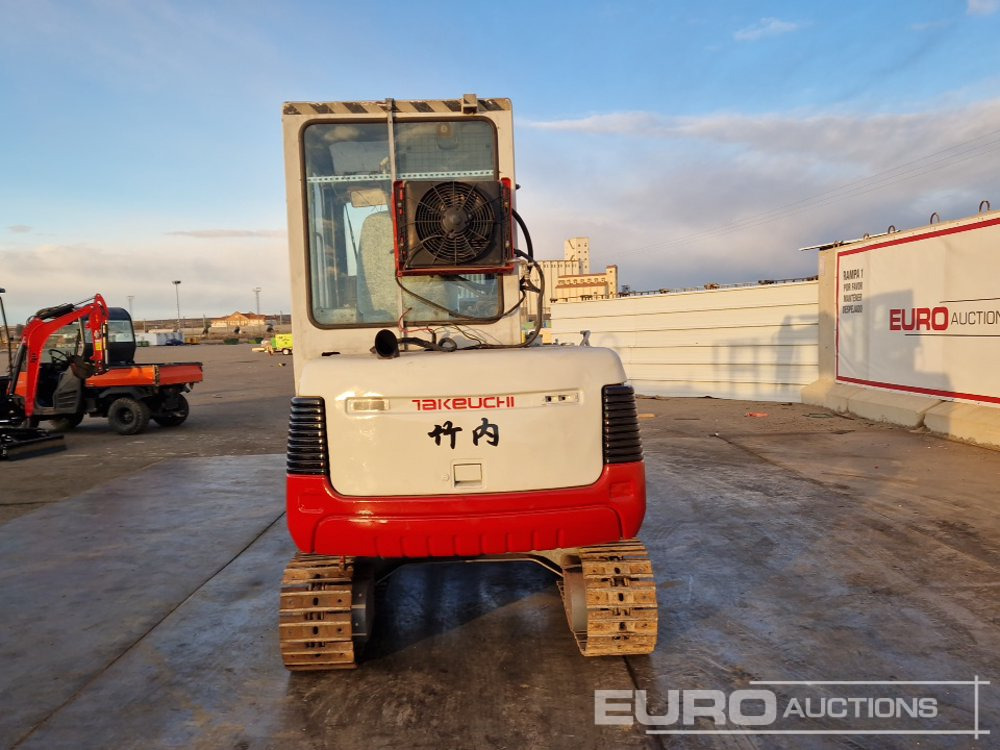 Takeuchi TB135 - Mini excavator: picture 4 Takeuchi TB135 - Mini excavator: picture 4