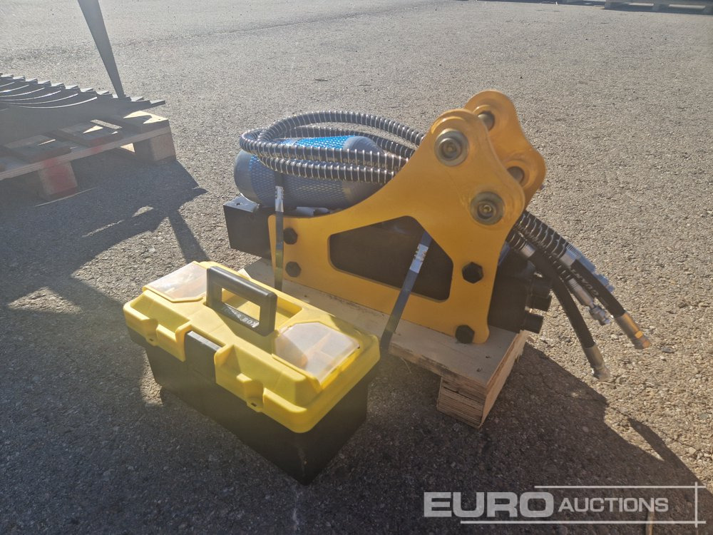 Unused 2025 Captok CK35 - Hydraulic hammer: picture 4 Unused 2025 Captok CK35 - Hydraulic hammer: picture 4