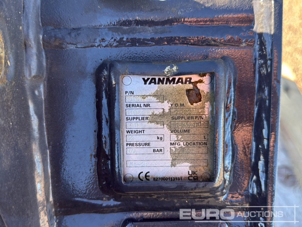 New Bucket Yanmar Digging Bucket GGT120BA40450T to suit 1.5-2 Ton Excavator (S/Ns 1106289, 1160283, 1160280) (3 of): picture 7 New Bucket Yanmar Digging Bucket GGT120BA40450T to suit 1.5-2 Ton Excavator (S/Ns 1106289, 1160283, 1160280) (3 of): picture 7