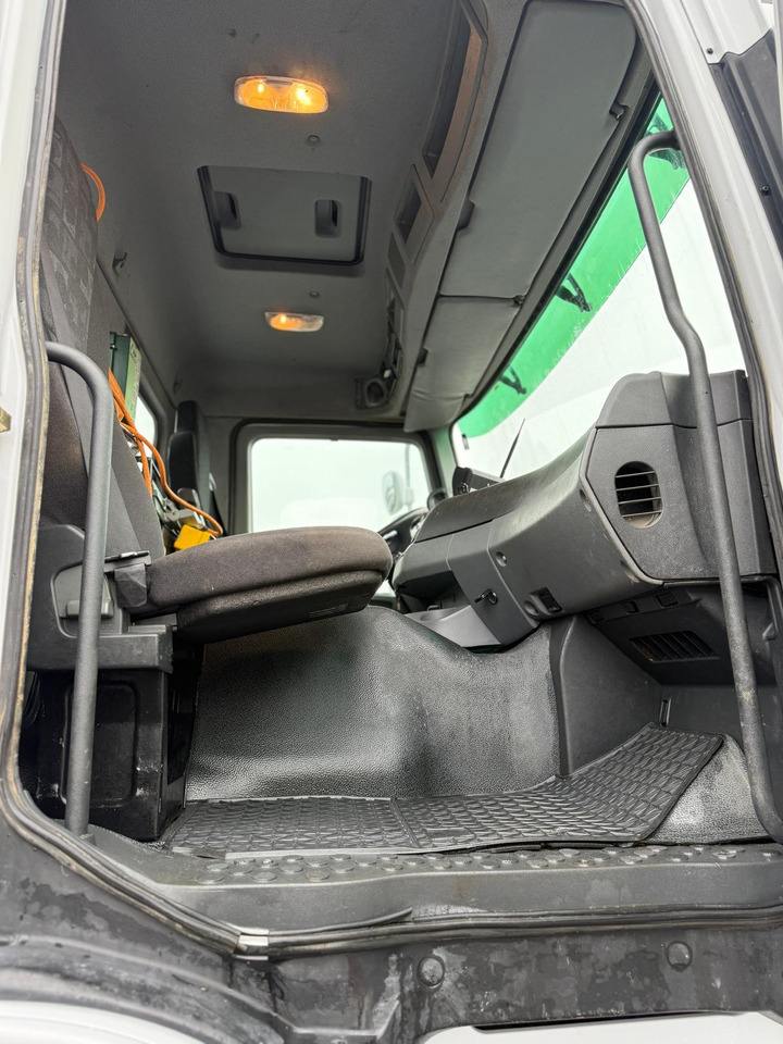 Mixer pump truck Camion mixo-pompe Mercedes Actros DS-840-FF: picture 12 Mixer pump truck Camion mixo-pompe Mercedes Actros DS-840-FF: picture 12