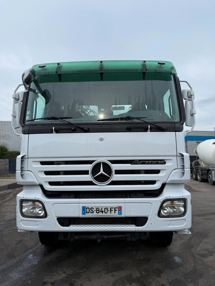 Mercedes-Benz Actros - Concrete pump truck: picture 3 Mercedes-Benz Actros - Concrete pump truck: picture 3