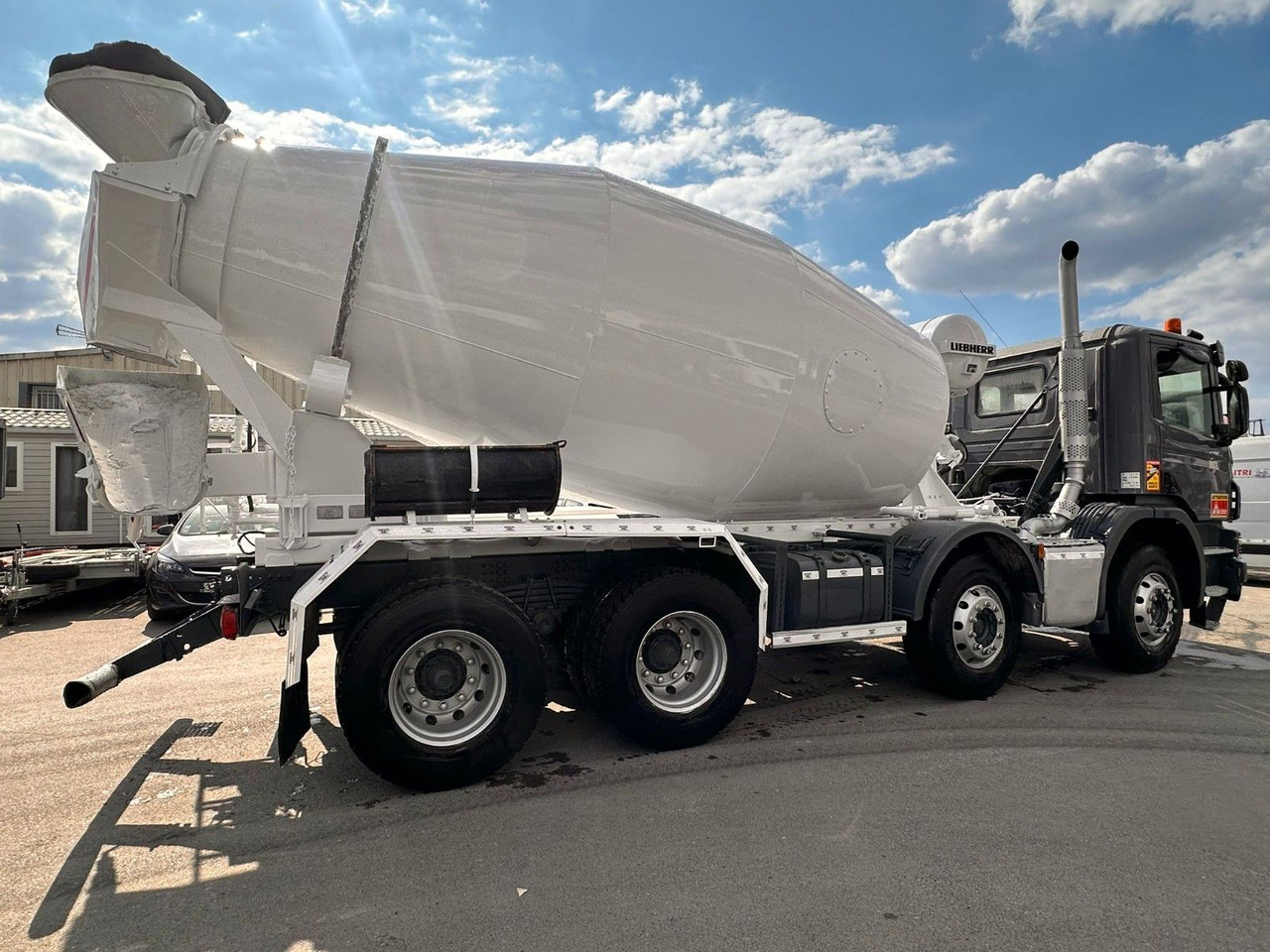 Scania P410 - Concrete mixer truck: picture 5 Scania P410 - Concrete mixer truck: picture 5