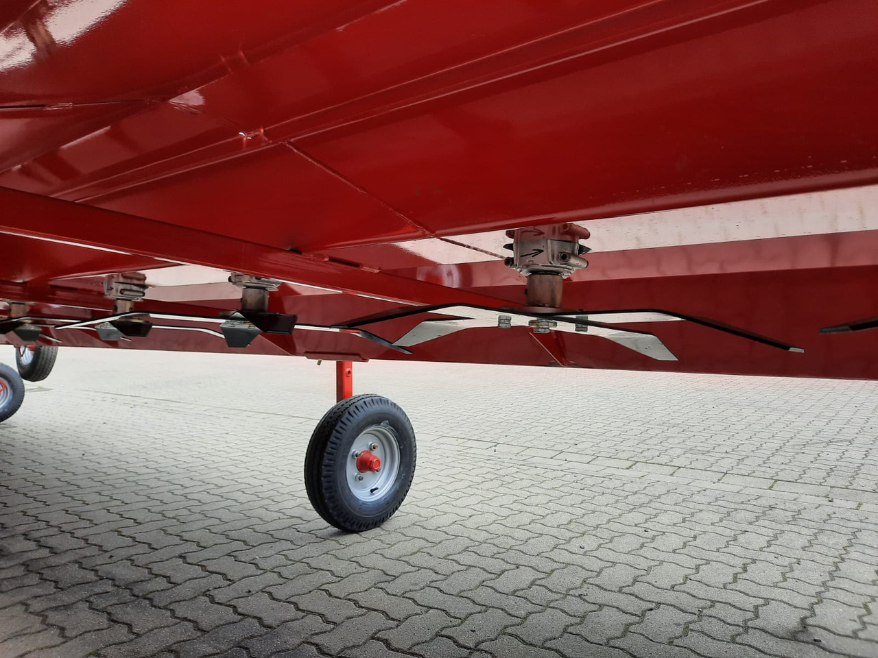 CTM Weed Surfer XL 9m - Flail mower: picture 4 CTM Weed Surfer XL 9m - Flail mower: picture 4