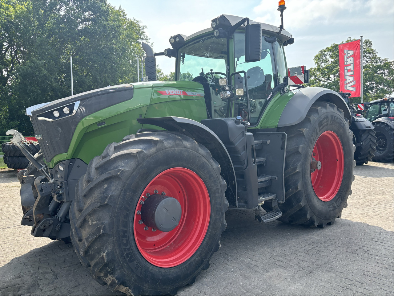 Fendt 1050 Vario Gen3 Profi - Farm tractor: picture 1 Fendt 1050 Vario Gen3 Profi - Farm tractor: picture 1