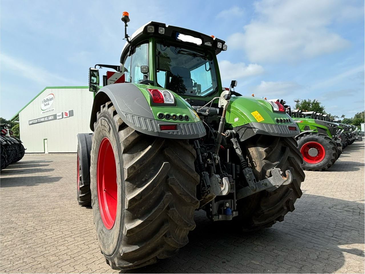 Fendt 1050 Vario Gen3 Profi Setting2 - Farm tractor: picture 5 Fendt 1050 Vario Gen3 Profi Setting2 - Farm tractor: picture 5