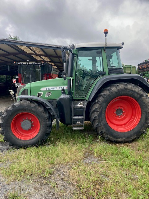 Fendt 714 - Farm tractor: picture 3 Fendt 714 - Farm tractor: picture 3
