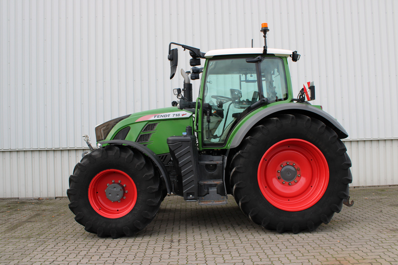 Fendt 718 Vario S4 ProfiPlus - Farm tractor: picture 1 Fendt 718 Vario S4 ProfiPlus - Farm tractor: picture 1