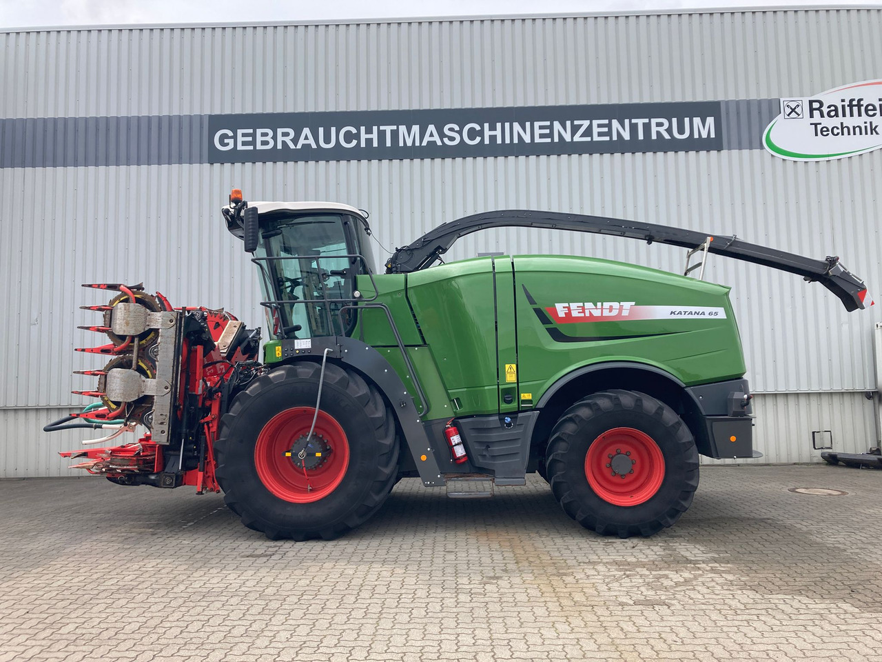 Fendt Katana 65 S4 - Harvester: picture 1 Fendt Katana 65 S4 - Harvester: picture 1