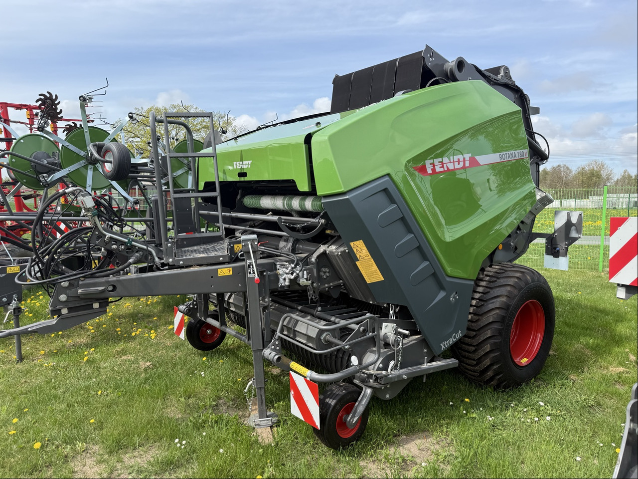 Fendt Rotana 180 V Xtra 25-Messer - Hay and forage equipment: picture 1 Fendt Rotana 180 V Xtra 25-Messer - Hay and forage equipment: picture 1