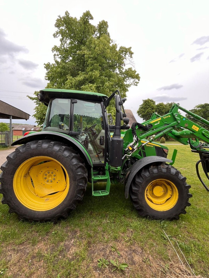 John Deere 5100 M - Farm tractor: picture 5 John Deere 5100 M - Farm tractor: picture 5