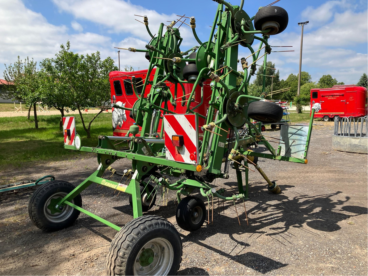 Krone KWT 8.82/8 - Tedder/ Rake: picture 2 Krone KWT 8.82/8 - Tedder/ Rake: picture 2