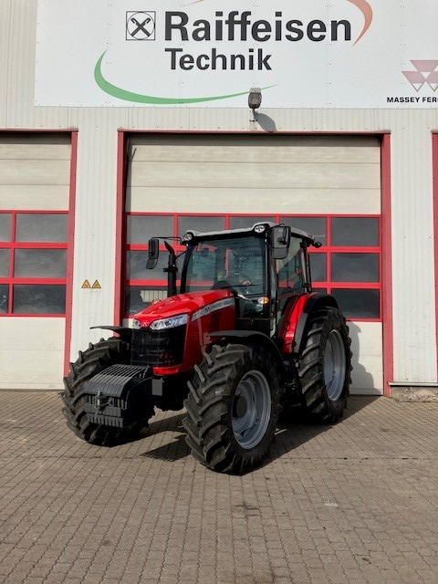 Massey Ferguson 5712 M 4WD Cab Essential - Farm tractor: picture 1 Massey Ferguson 5712 M 4WD Cab Essential - Farm tractor: picture 1