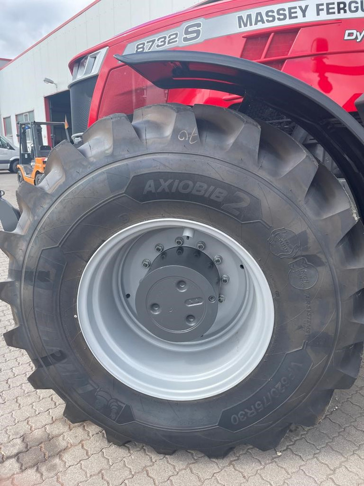 Massey Ferguson 8732 Dyna-VT EXCLUSIVE - Farm tractor: picture 5 Massey Ferguson 8732 Dyna-VT EXCLUSIVE - Farm tractor: picture 5