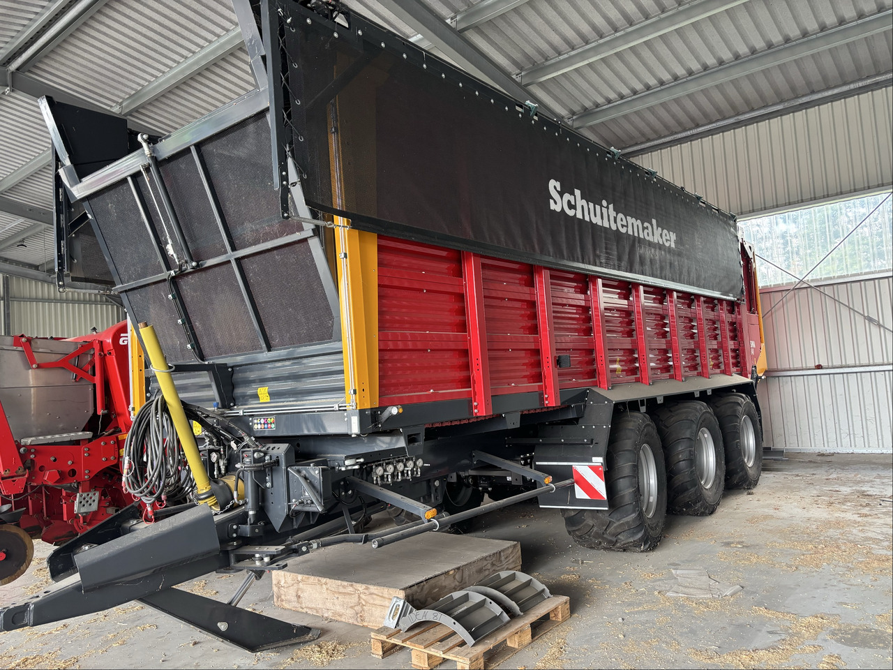 Schuitemaker Siwa 840 S - Farm tipping trailer/ Dumper: picture 1 Schuitemaker Siwa 840 S - Farm tipping trailer/ Dumper: picture 1