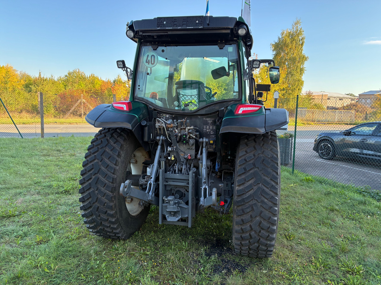 Valtra A114MH4 AC 71.5 - Farm tractor: picture 5 Valtra A114MH4 AC 71.5 - Farm tractor: picture 5