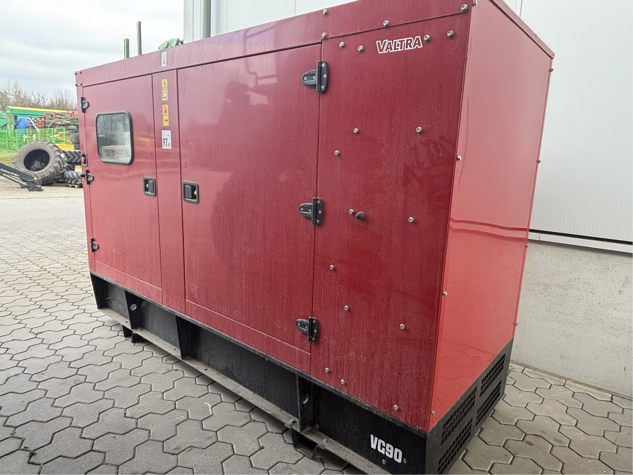 Valtra Diesel-Generator VG90 - Tool/ Equipment: picture 4 Valtra Diesel-Generator VG90 - Tool/ Equipment: picture 4