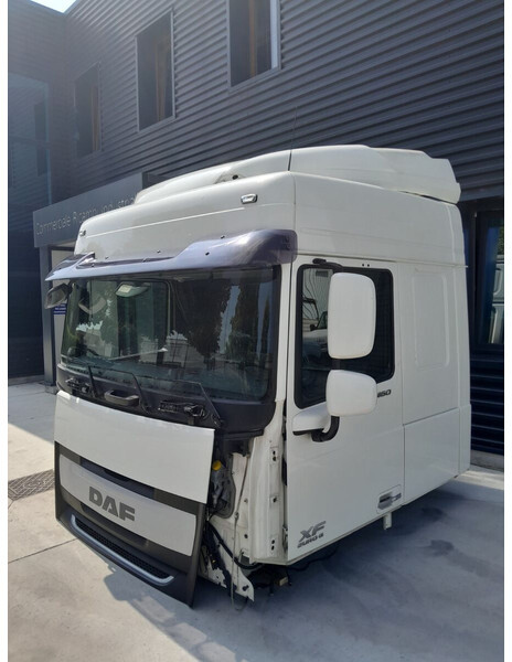 DAF XF 106 SPACE CAB SC - Cab and interior for Truck: picture 3 DAF XF 106 SPACE CAB SC - Cab and interior for Truck: picture 3