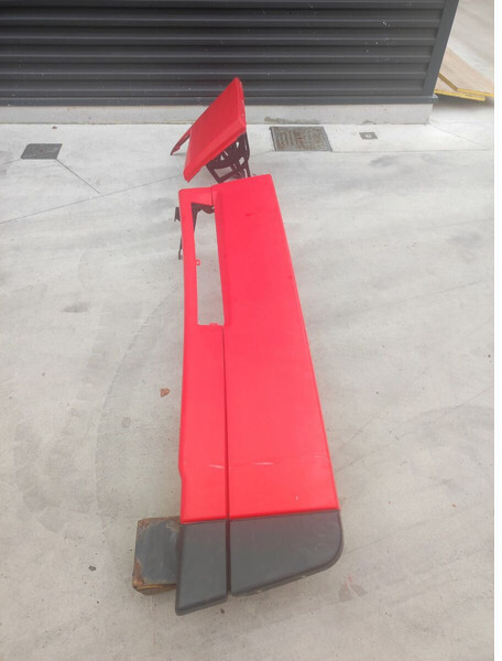 Iveco Fender - Aerodynamics/ Spoiler for Truck: picture 3 Iveco Fender - Aerodynamics/ Spoiler for Truck: picture 3