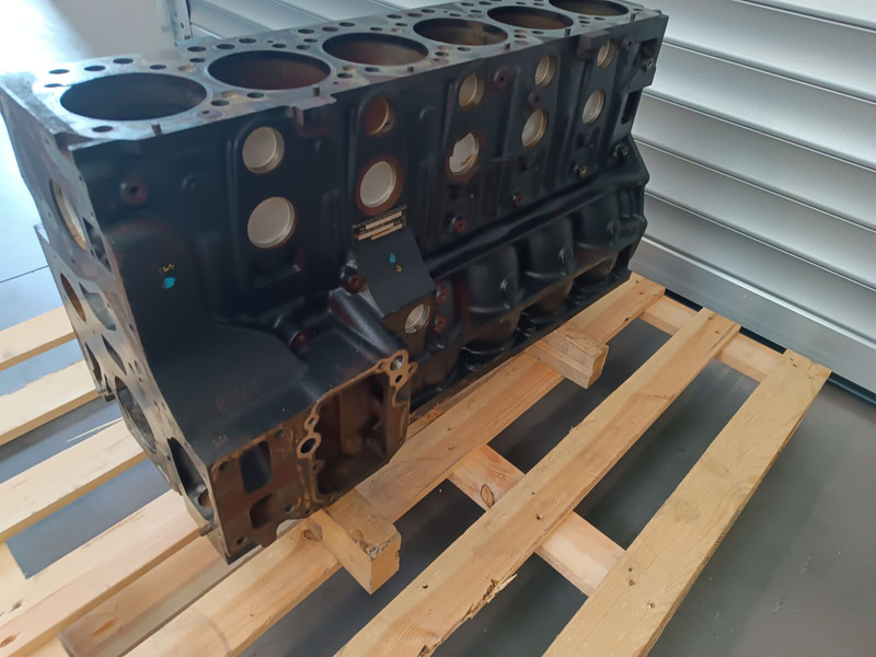 Crankcase for Truck MAN TGM, TGL: picture 9