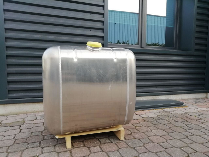 Mercedes-Benz 290 L - Fuel tank for Truck: picture 3 Mercedes-Benz 290 L - Fuel tank for Truck: picture 3