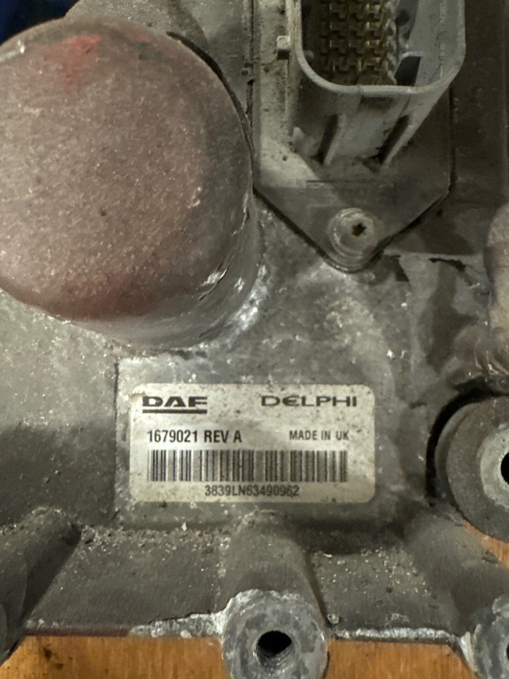 DAF ENGINE ECU 1679021 - Electrical system for Truck: picture 2 DAF ENGINE ECU 1679021 - Electrical system for Truck: picture 2