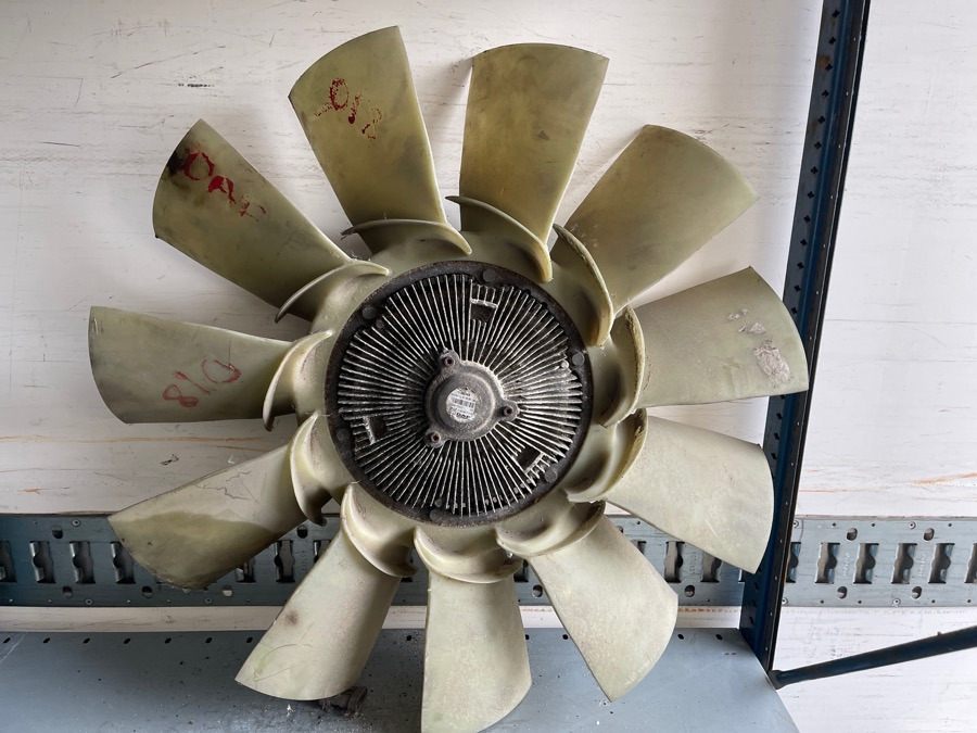 DAF VISKOS FAN 1806713 - Cooling system for Truck: picture 1 DAF VISKOS FAN 1806713 - Cooling system for Truck: picture 1