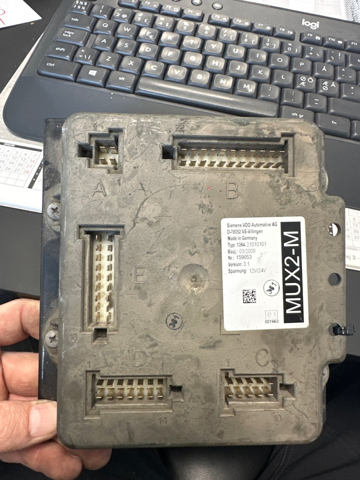 MAN 1364.21010101 MUX2-M Control Unit - Electrical system for Truck: picture 1 MAN 1364.21010101 MUX2-M Control Unit - Electrical system for Truck: picture 1