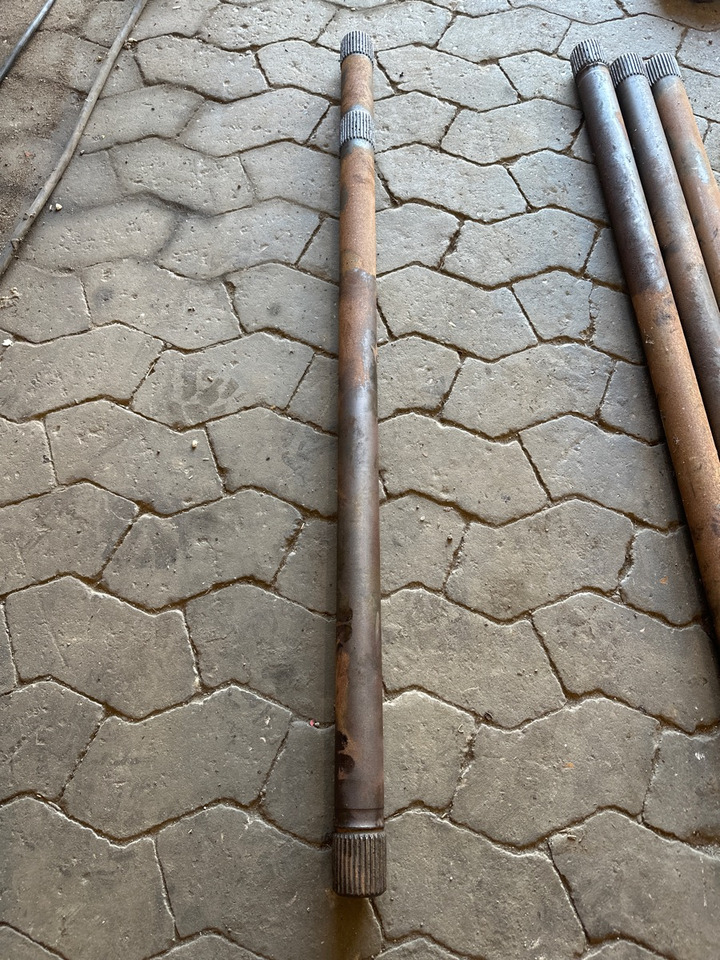 SCANIA HALFSHAFT 1926815 - Drive shaft for Truck: picture 1 SCANIA HALFSHAFT 1926815 - Drive shaft for Truck: picture 1