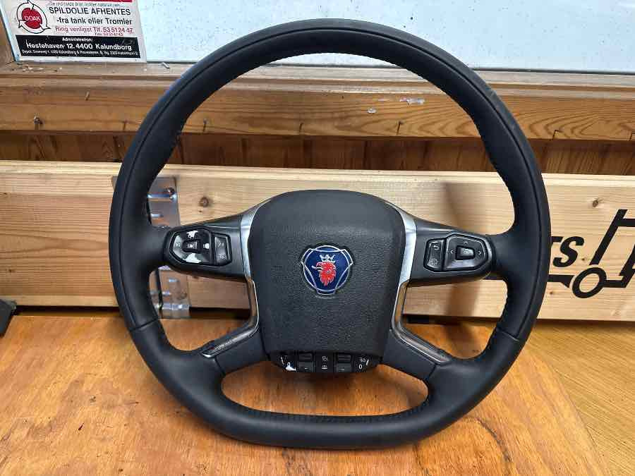 SCANIA STEERING WHEEL 3062375 - Steering for Truck: picture 1 SCANIA STEERING WHEEL 3062375 - Steering for Truck: picture 1