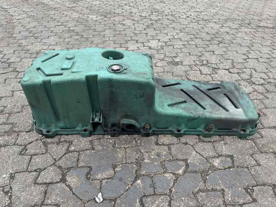 VOLVO OIL SUMP 20490029 - Engine and parts for Truck: picture 1 VOLVO OIL SUMP 20490029 - Engine and parts for Truck: picture 1