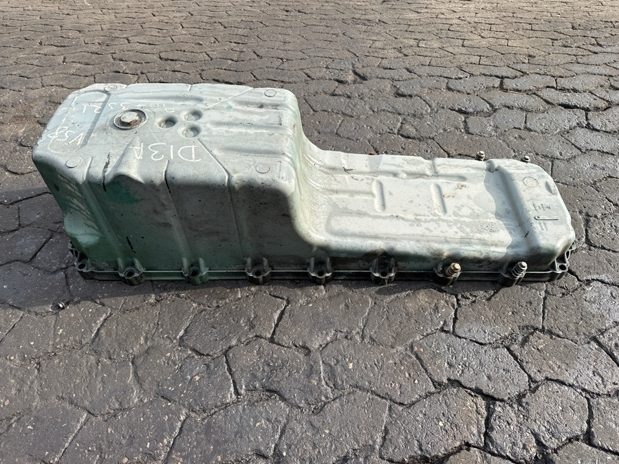VOLVO OIL SUMP 20720870 - Engine and parts for Truck: picture 1 VOLVO OIL SUMP 20720870 - Engine and parts for Truck: picture 1