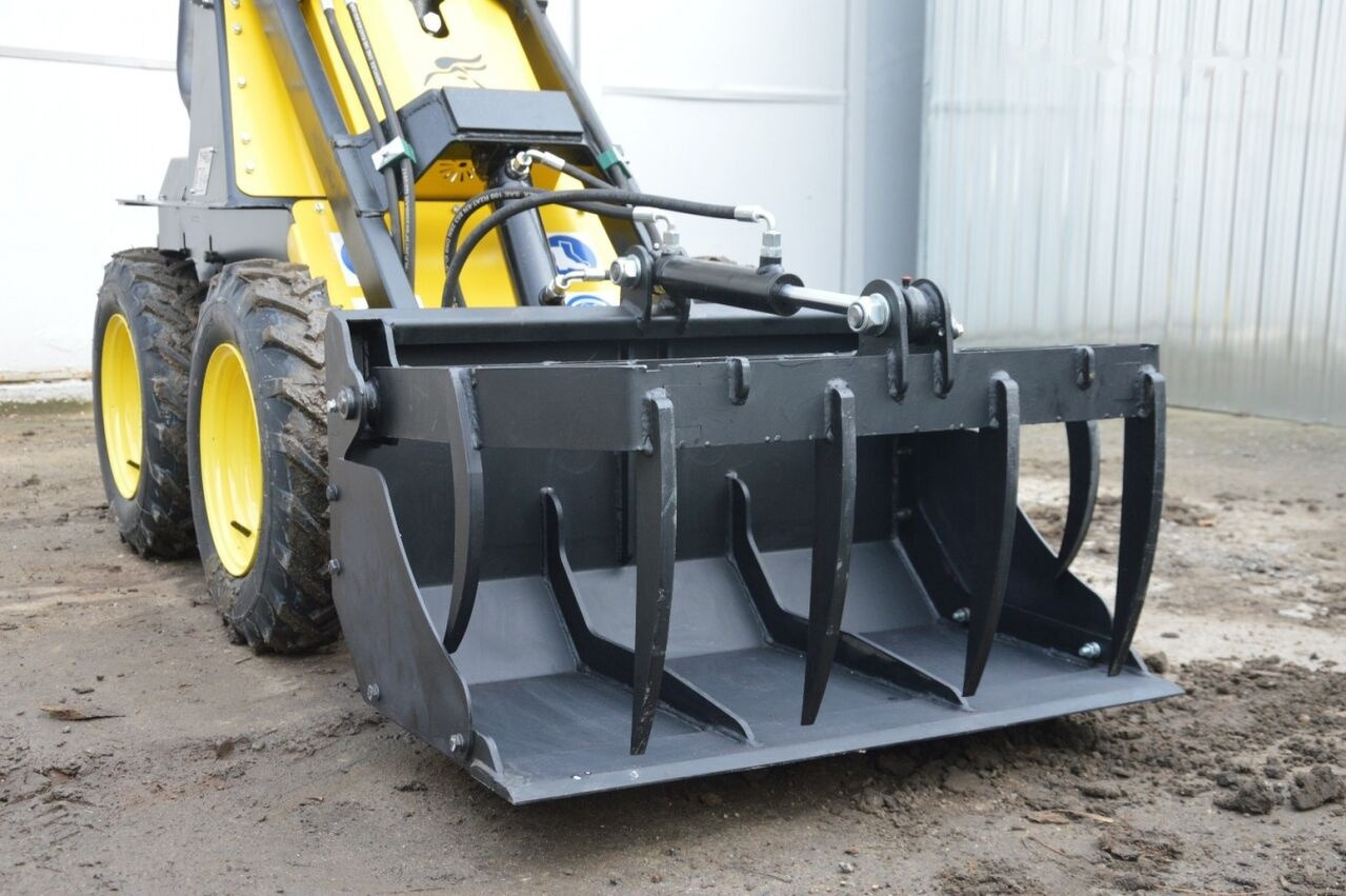 Tur Poland N520 Miniradlader Mini Hoflader Mini Lader - Skid steer loader: picture 4 Tur Poland N520 Miniradlader Mini Hoflader Mini Lader - Skid steer loader: picture 4