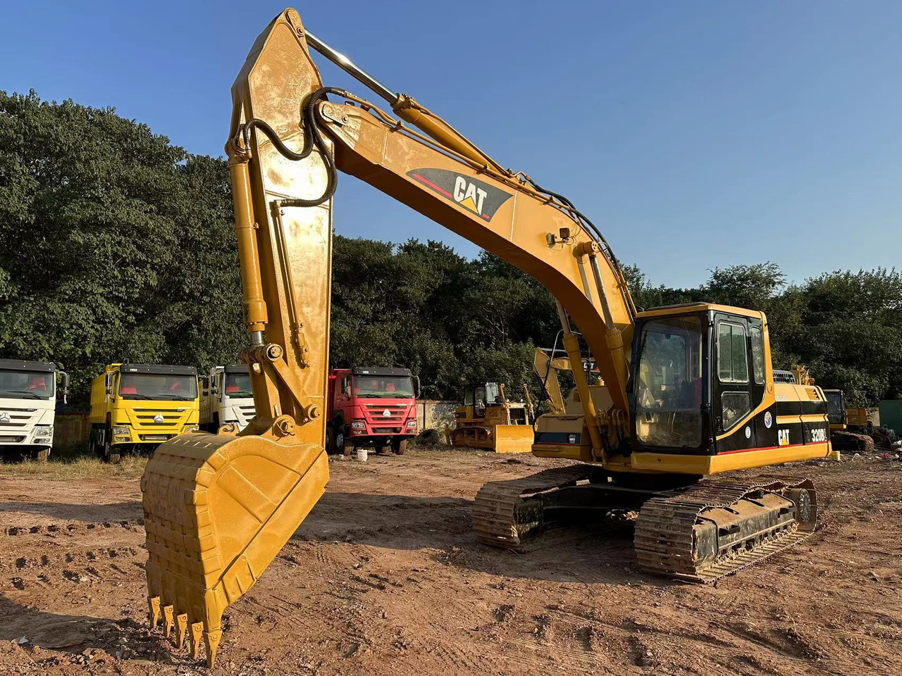 CAT 320B excavator - Crawler excavator: picture 4 CAT 320B excavator - Crawler excavator: picture 4