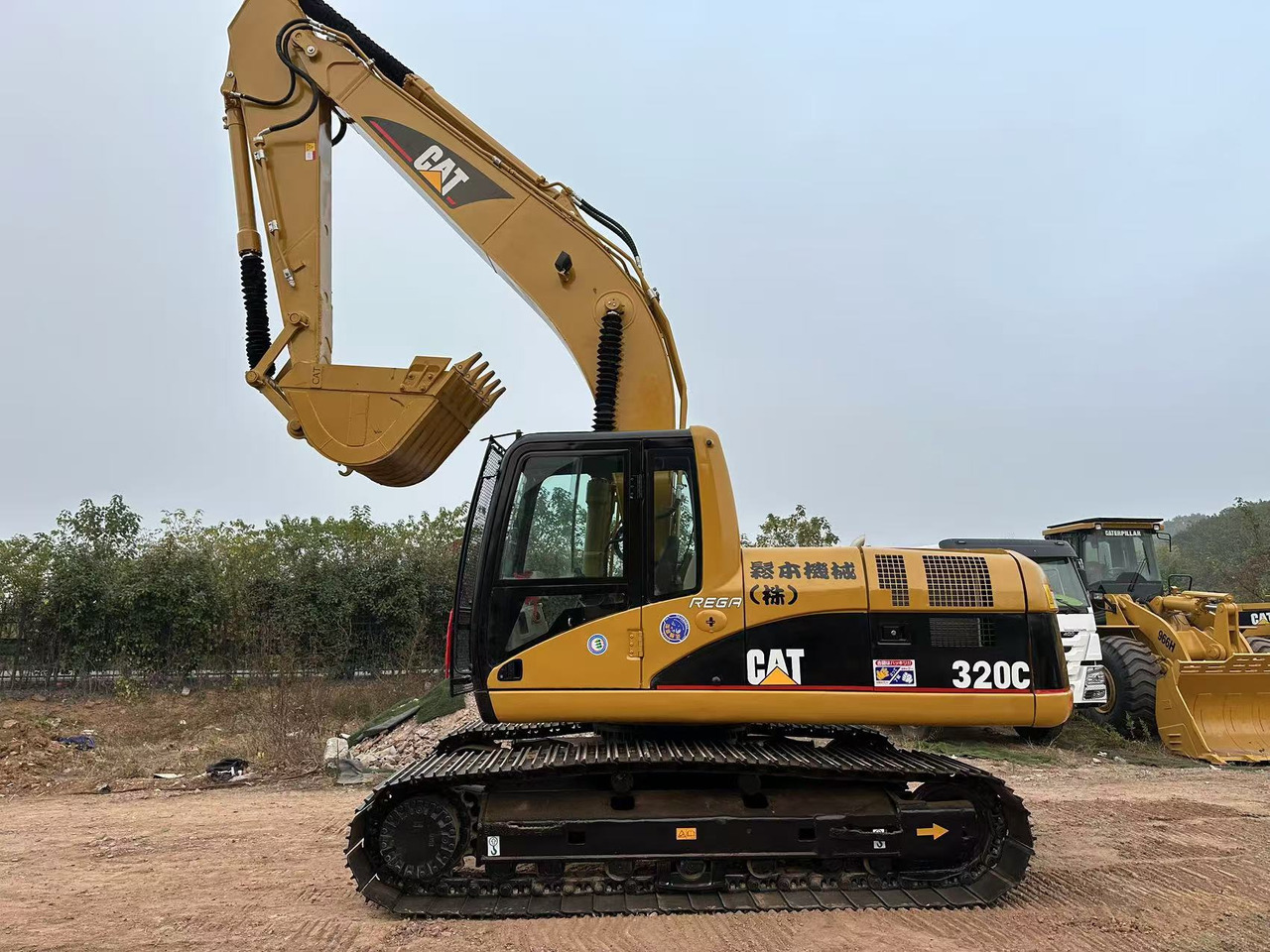 CATERPILLAR 320C - Crawler excavator: picture 2 CATERPILLAR 320C - Crawler excavator: picture 2