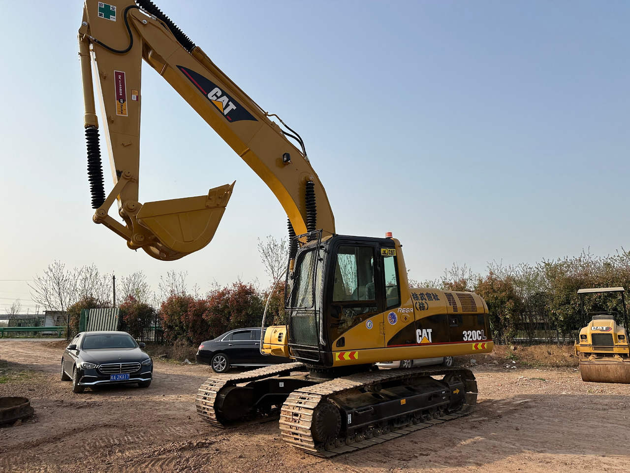CATERPILLAR 320CL crawler excavator - Crawler excavator: picture 2 CATERPILLAR 320CL crawler excavator - Crawler excavator: picture 2