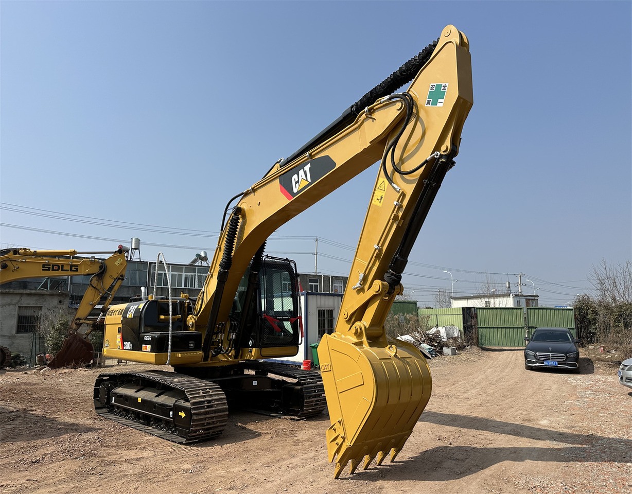 CATERPILLAR 320D2L - Crawler excavator: picture 4 CATERPILLAR 320D2L - Crawler excavator: picture 4