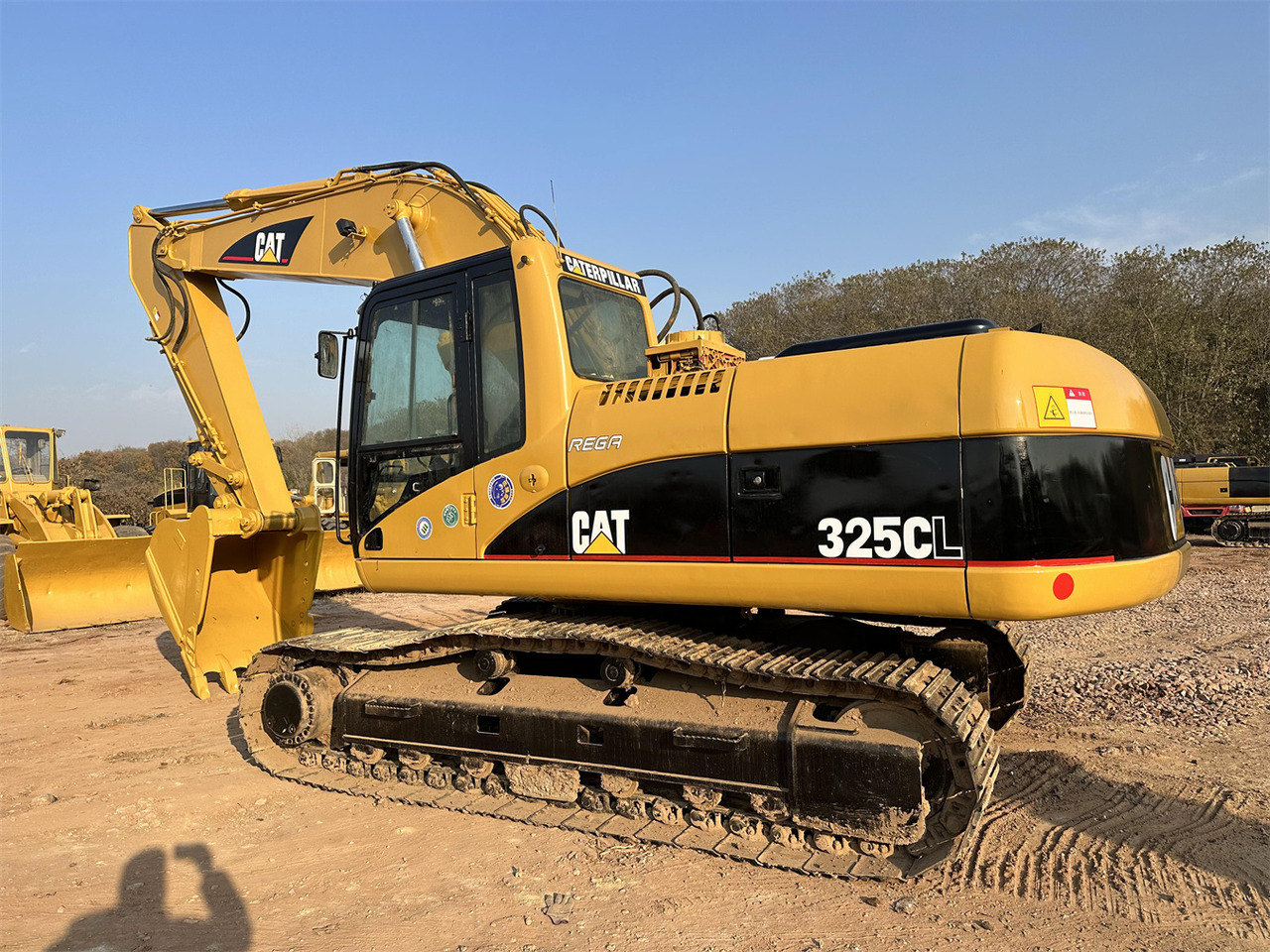 CATERPILLAR 325C - Crawler excavator: picture 2 CATERPILLAR 325C - Crawler excavator: picture 2